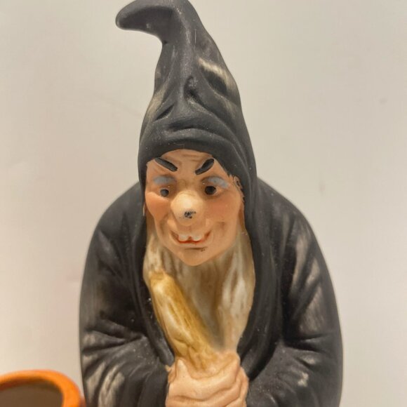 Vintage The Good Company Halloween Ceramic Witch w/ Broom & Cauldron Lighted - Picture 4 of 8